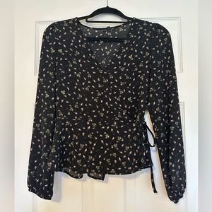 Women’s xs dynamite floral wrap style blouse
